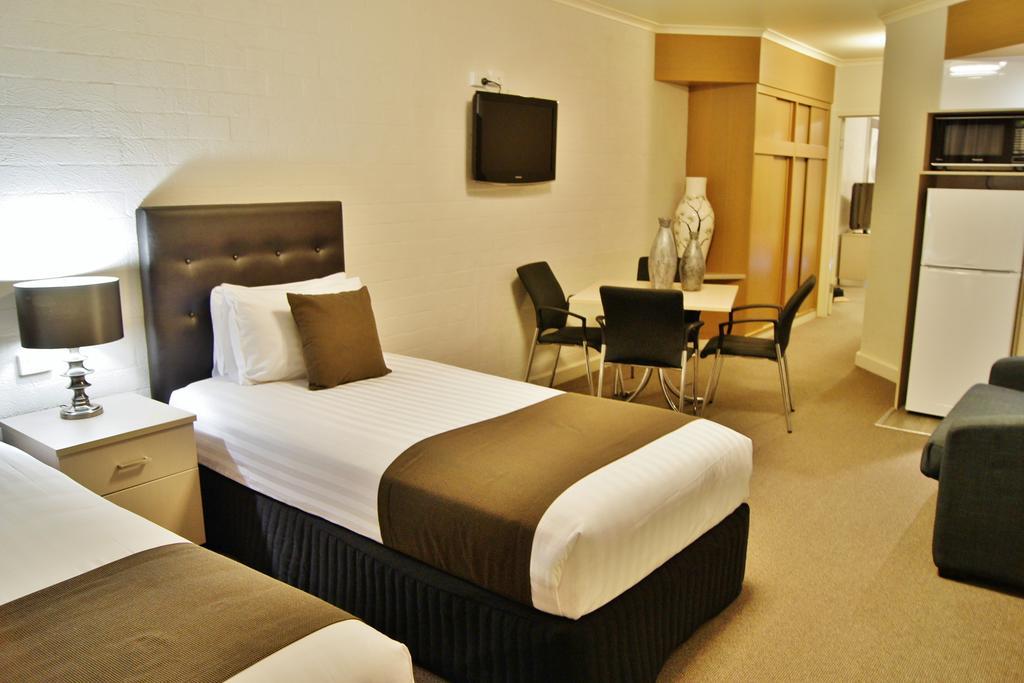 Mantra Pavilion Hotel Уогга-Уогга Номер фото